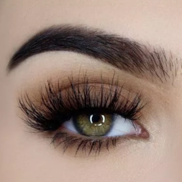 Other - 3D Natural Soft Fluffy 100% Mink Eyelashes